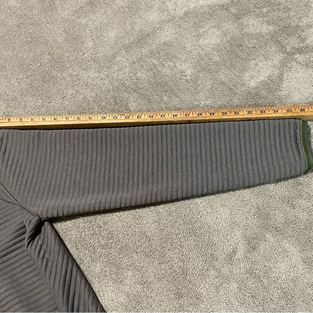L.L. Bean Gray Ribbed Crewneck with Green Trim - Picture 12 of 16